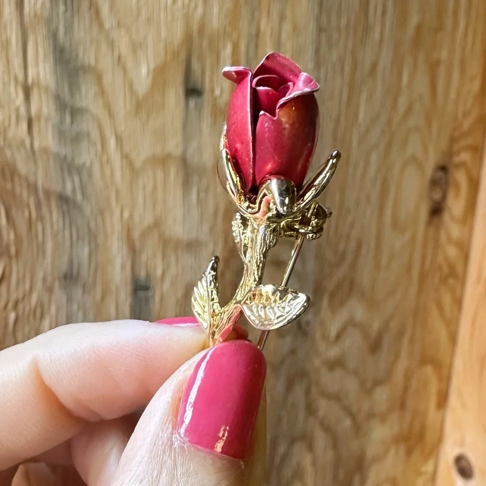2 floral  Brooches